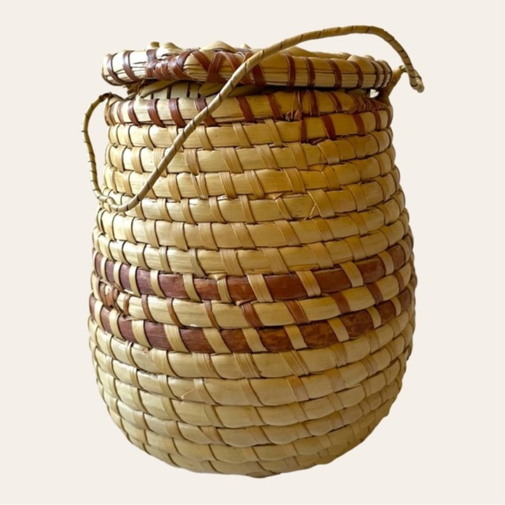 Hand-Woven Sweetgrass Basket with Lid and Handle